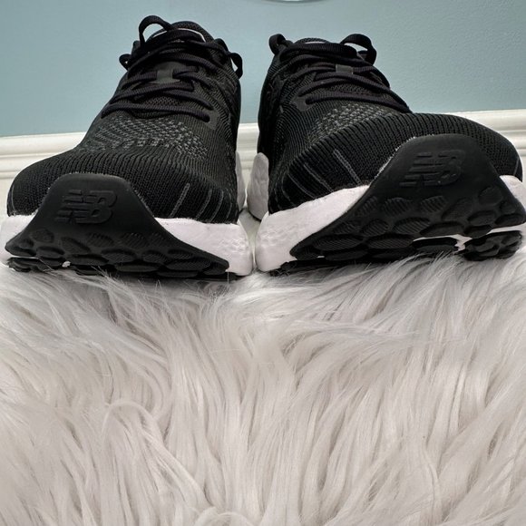 New Balance Men's 11 2E WIDE Fresh Foam X Vongo V5 Running Shoe Black - Picture 4 of 15